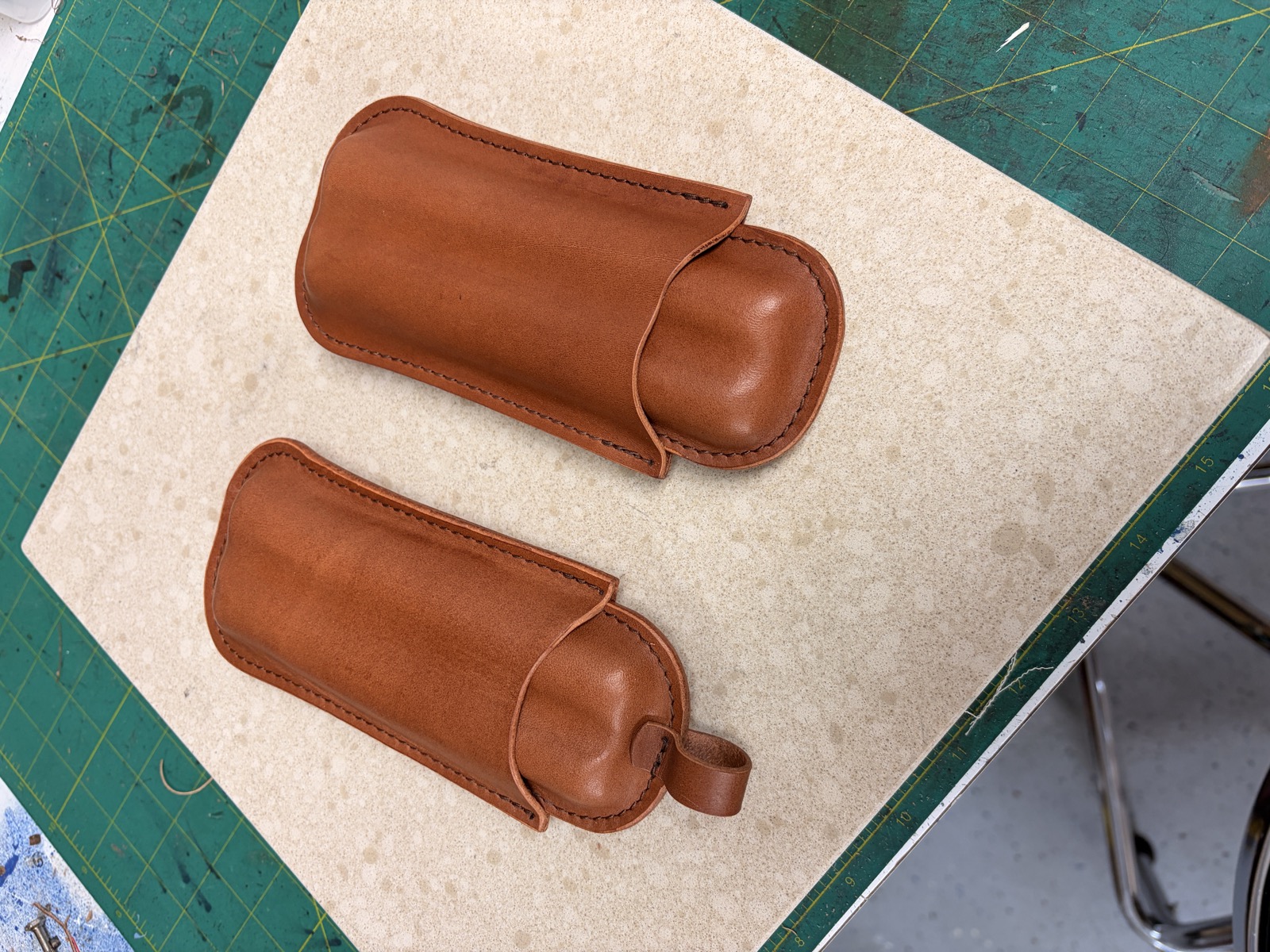 Two-stick cigar case exterior