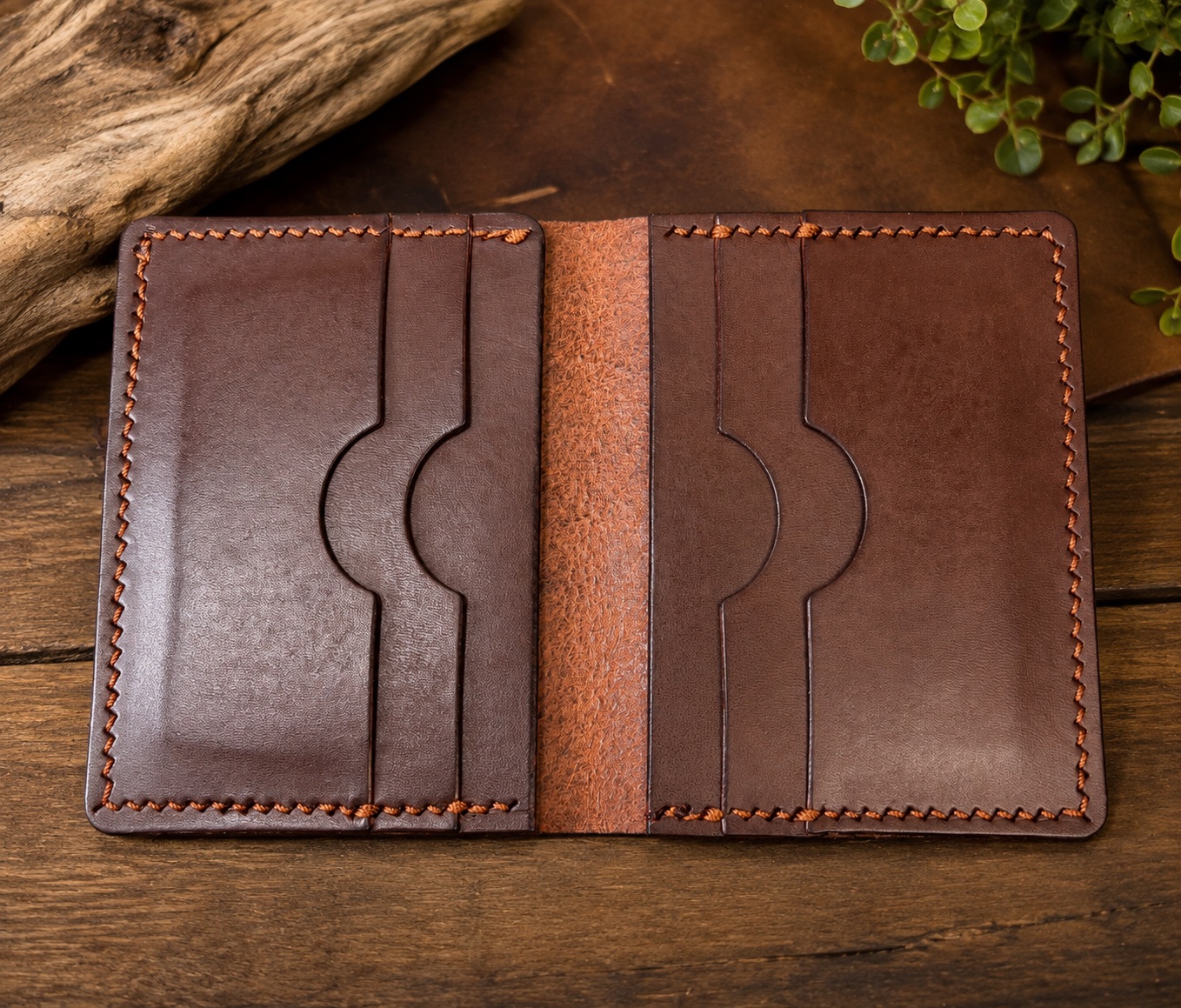 The Gentleman wallet open, showing five card pockets and cash flap